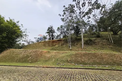 Lote 63 do Condomínio Fazenda Voturuna